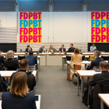 Berlin - Abgeordnete der Regierungsparteien SPD und FDP